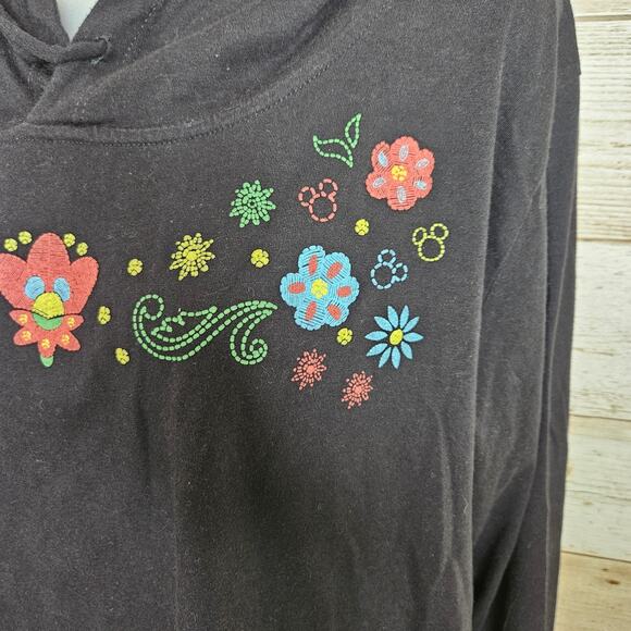 Disney Embroidered Floral Hidden Mickey Hoodie Size Large Cropped Black Vacation - Picture 5 of 9